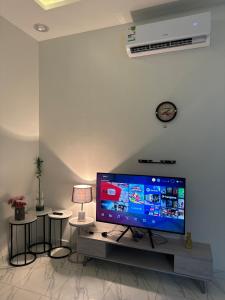 Private Self-entry Apartment 141