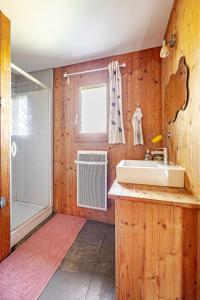 Maisons de vacances Ecolodge contemporain nature et vue : photos des chambres