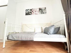 PLATINO Latest Pool View Family 3 BR Suite, Next to Paradigm Malls new Theme park, Escape JB