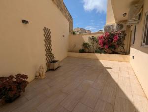 Endor Ground Floor Apartment with backyard and garage in Gozo