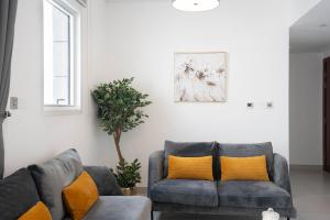 Bloomfields Premium 2br In Parkside Al Reem