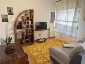 Bosa appartamento Bouganville con vista mare ampio terrazzo