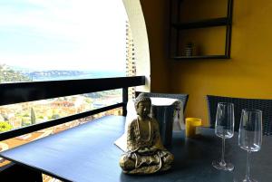 STUDIO BEAUSOLEILMONACO TERRASSE VUE MER Clim et Accès Piscine