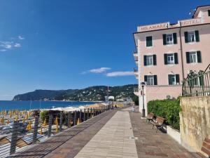 fotos/ficpeq/advise-reina-aparthotel-1.jpg