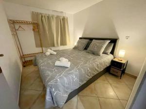 Appartements Vous viendrez vivre ici , 3 pieces chataignier garage a moto : photos des chambres