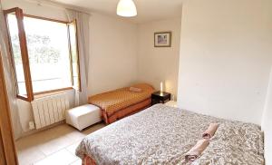 Maisons de vacances Maison provencale au milieu des champs : photos des chambres