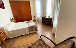 Bamboo Room with mountain views and lots of natural light