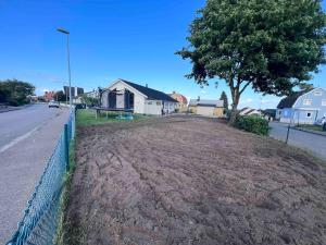 Child-friendly villa with outdoor lounge, close to beach & golf