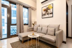 Florence Mc Kinley Spacious 2 Bedroom, 2 balcony nr Mall, T3 airport