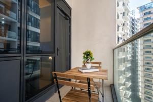 Florence Mc Kinley Spacious 2 Bedroom, 2 balcony nr Mall, T3 airport