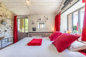 B&B / Chambres d'hotes Les Chambres de la Forge des Collines : photos des chambres