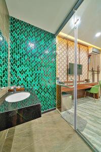 S79 Hotel T68