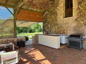 Propriété en pleine nature,grands espaces,, Périgord Noir, piscine chauffée, climatisation,wifi