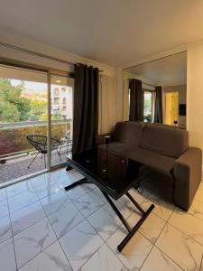 T2 cosy, calme à 5 min de la Croisette