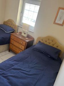 Castell Cottages Central with Parking