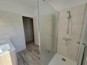 Maisons de vacances Evasion en Ville : Maison avec Piscine Privee : photos des chambres