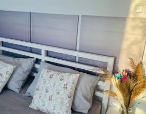 Valeria & Yvonne Toroni