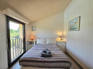 Maisons de vacances Evasion en Ville : Maison avec Piscine Privee : photos des chambres