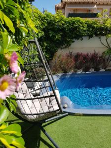 Villa La Zenia, Private pool, 10min walk to La Zenia Beach, for 6 people