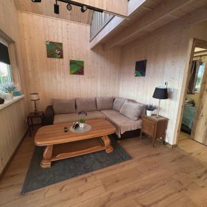 Domki Rekreacyjne "Błękitne Wzgórze"