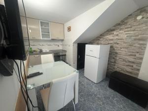 Prime Location - City Center 1BDR Apartment
