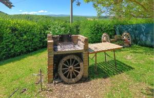 3 Bedroom Stunning Apartment In Ficulle