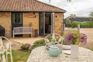 East Green Farm Cottages - The Old Stables
