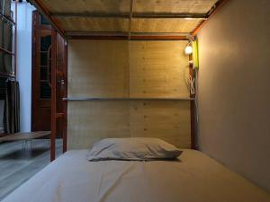 Cozy Fam Homestay - 100 Ngõ 318 Đê La Thành