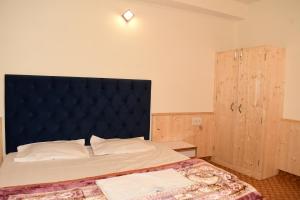 Energie rooms and cafe