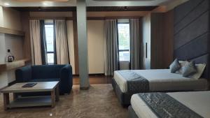 Tanwar Hotel & Restro