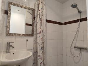 Appartements Cocon et parking prive sur place a 5min de lille : photos des chambres