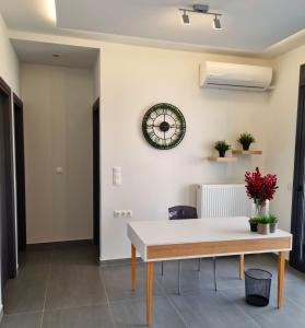 10 Apartments & Suites Athens