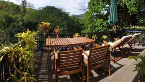 Charming seaview chalet with AC, kitchen, downtown