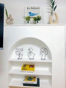 Hongdae station 5min Full option