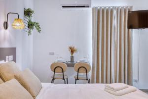 Studio apartment 4 with kitchenette at the New Casa Vittoria by SF HOMES