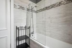 A two bedroom apartment - Victorian Villa at 8 Priestfield Road