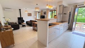 Maisons de vacances Belle villa renovee, vue sur les Alberes : photos des chambres