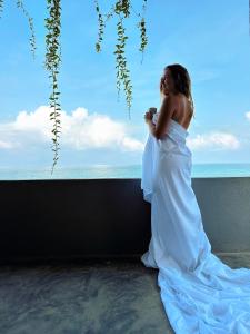 Goalie Beachfront Resort