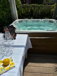 Maisons de vacances Maison Antibes avec jardin privatif, 4 chambres, calme dans residence avec piscine : photos des chambres