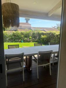 Maisons de vacances Maison Antibes avec jardin privatif, 4 chambres, calme dans residence avec piscine : photos des chambres