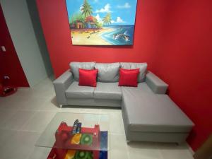 1st floor 3 Bedrm 2 Baths AC Condo near airport