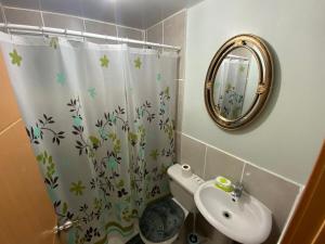 1st floor 3 Bedrm 2 Baths AC Condo near airport