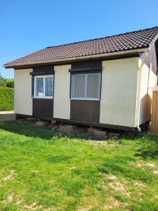 Chalet "chez Sara" au bord du canal