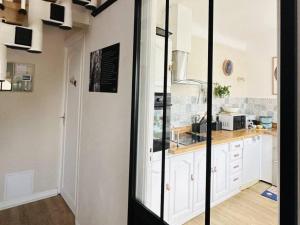 Maison 3*** à 300m de la plage, jardin privé, Wifi inclus, proche commerces, 6 pers., non-fumeurs - FR-1-542-47