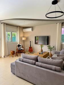 Nea Makri Holiday Villa