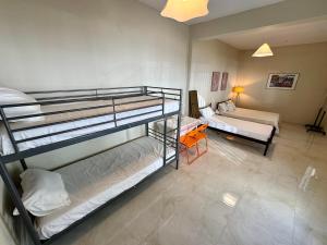 Seaside Apartments & Rooms Kampouri