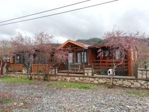 Yeniliman Bungalov Evleri - Zeytin Adlı Ev - Karaburun - İzmir