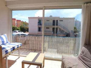 Studio Confortable 34 Pers, 100m Plage, Parking Privé au Grau-du-Roi - FR-1-307-20