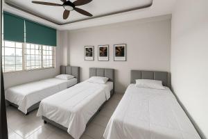 4BR Near SPICE Arena Free Parking