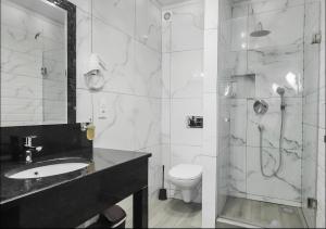 Deluxe Suite with Spa Access  room in Mardan Palace SPA Resort